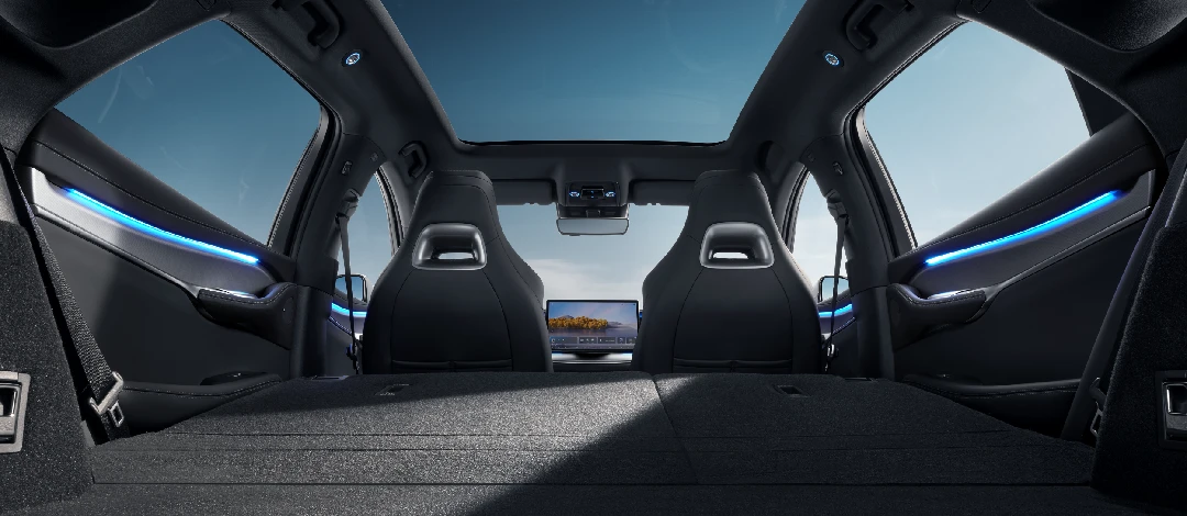 sealion7-interior-3